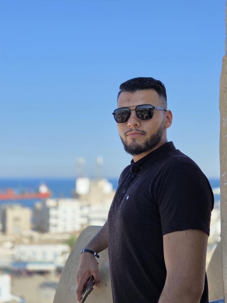 ‪Zineddine Harkat‬